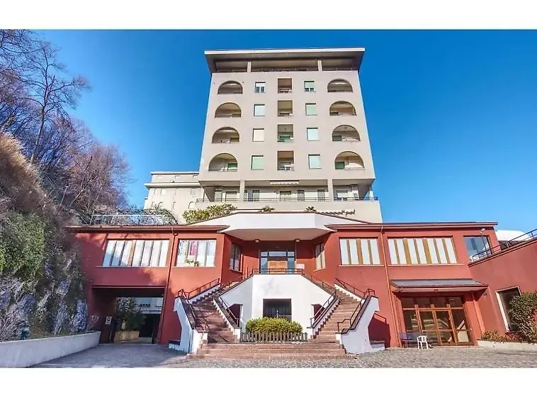 Irene Lake View Apartment With Swimming Pool Onno