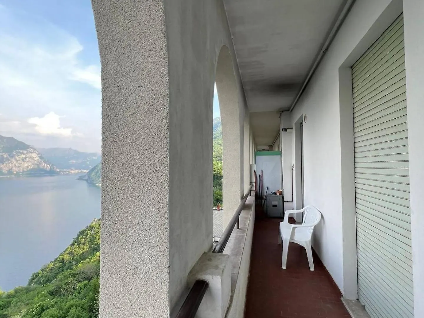 Irene Lake View Apartment With Swimming Pool Onno