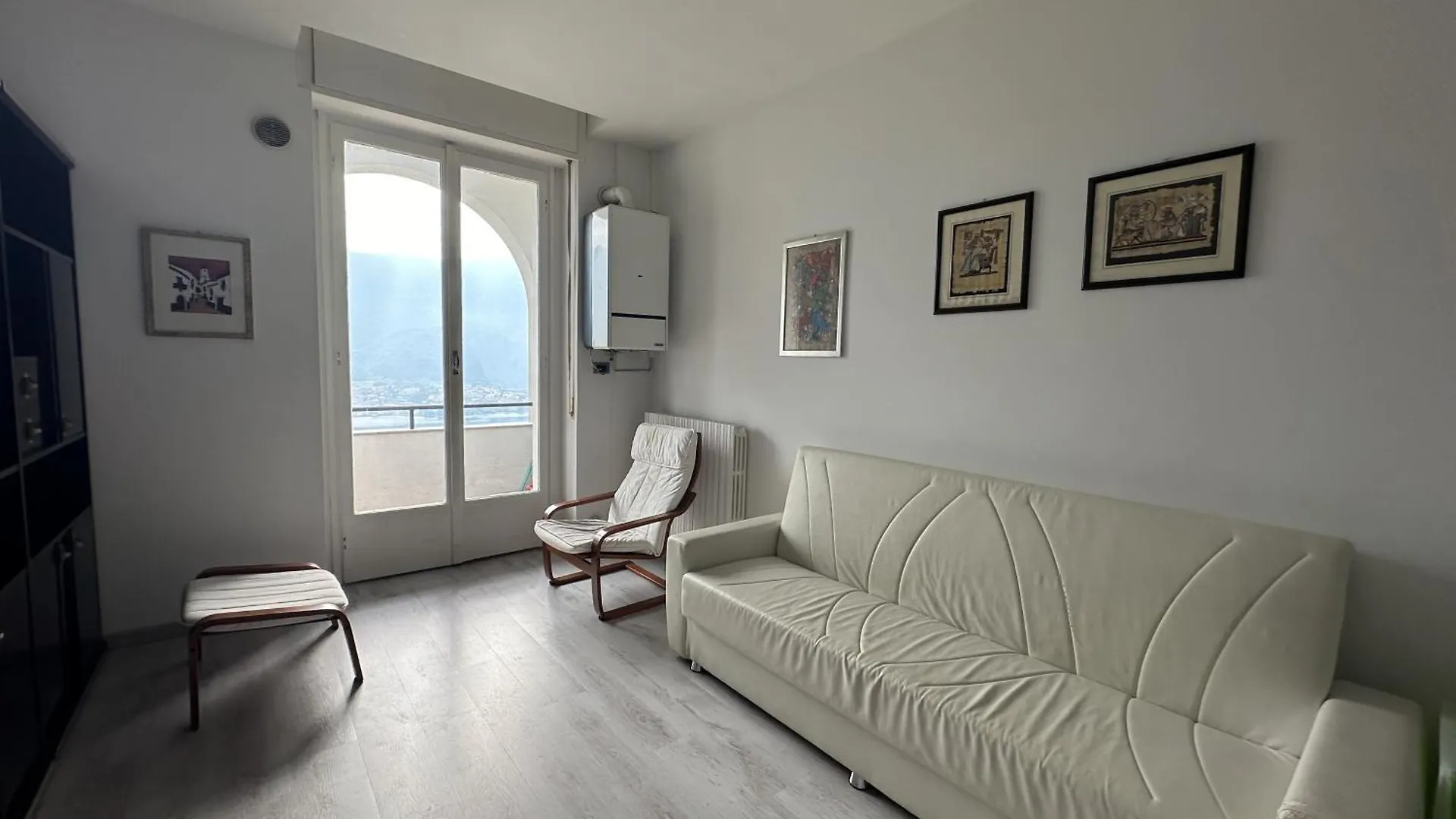 Irene Lake View Apartment With Swimming Pool Onno
