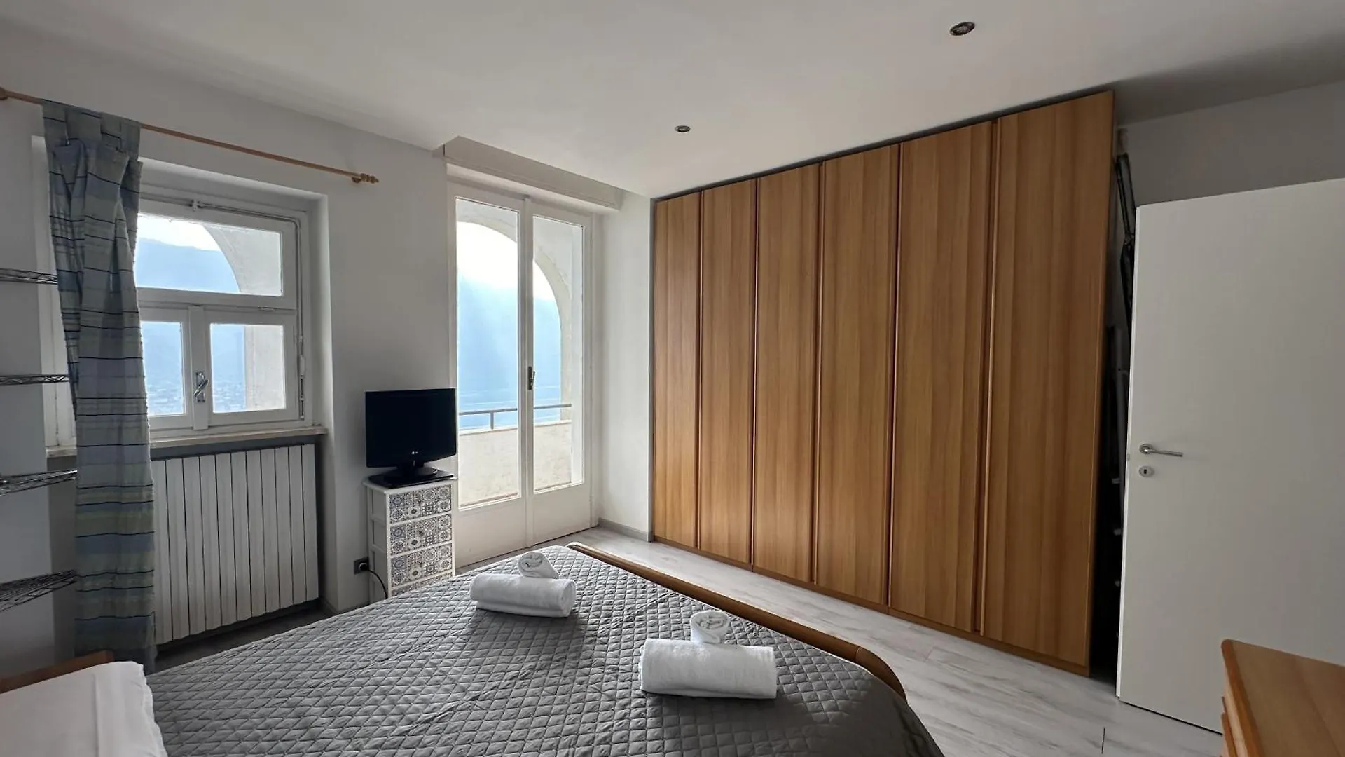 Irene Lake View Apartment With Swimming Pool Onno Italy